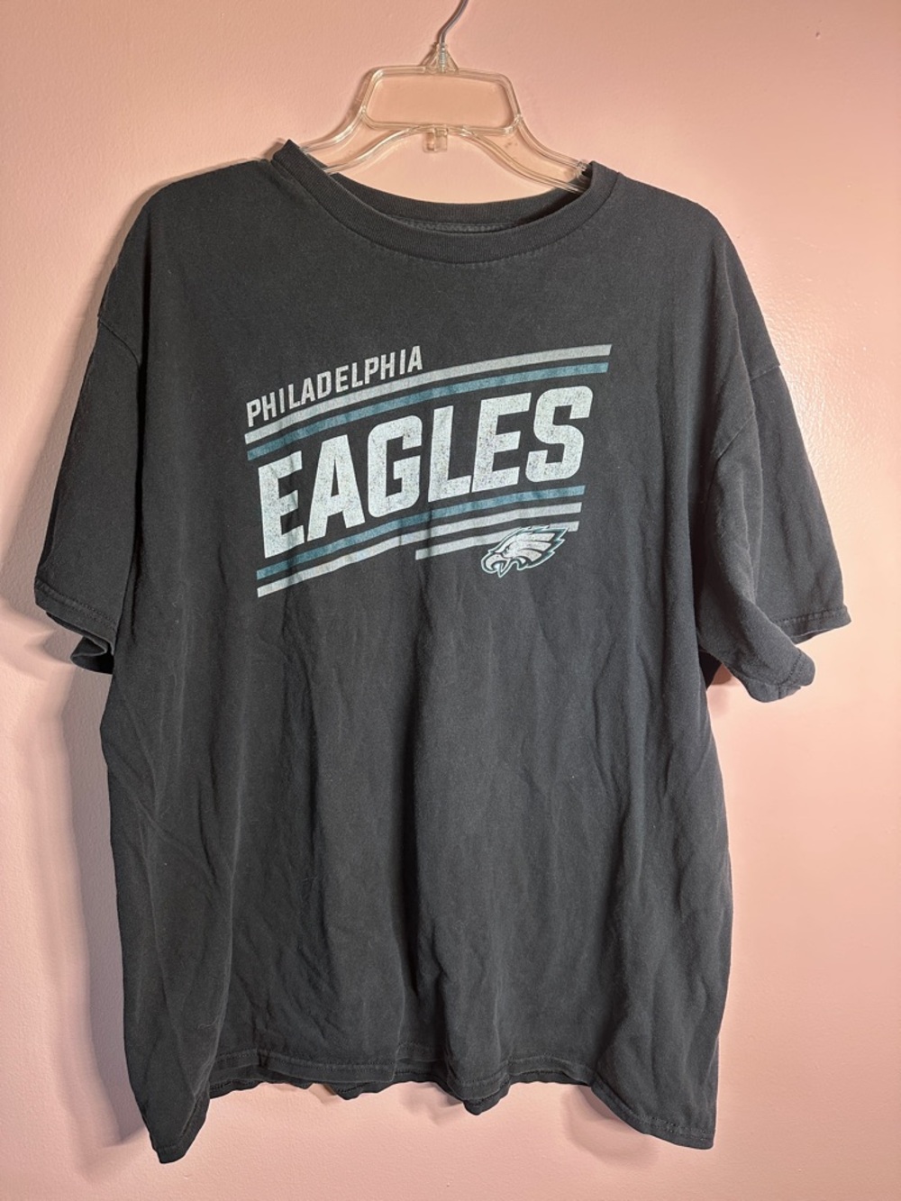 Men’s NFL Philadelphia Eagles Black Graphic Tee with Teal Accents
